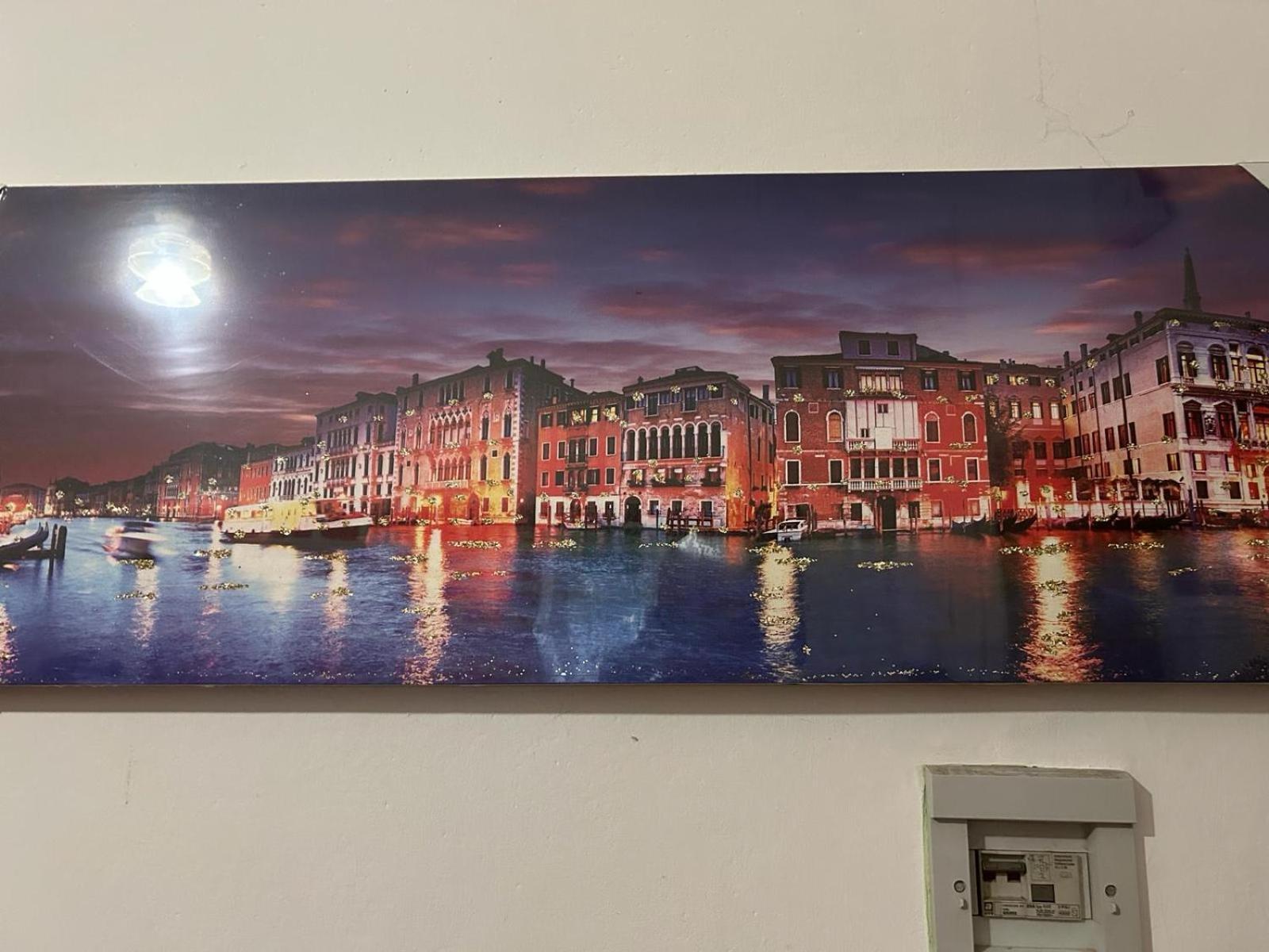 Venice Night 25 Via Milano Mestre Bagian luar foto
